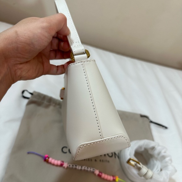 NWT Charles & Keith Gabine Leather Trapeze Bag - Chalk (Cream) GENUINE LEATHER - Picture 3 of 9